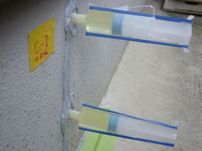 エポキシ樹脂(コンクリート用の接着剤)低圧注入工事